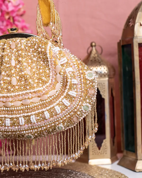 Golden_Beaded_Handbag_with_Fringe_Detailing